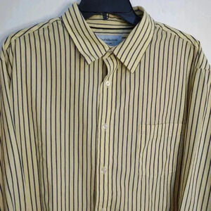 Croft and Barrow Men's XL Yellow and Blue Striped Button Up Dress Shirt
